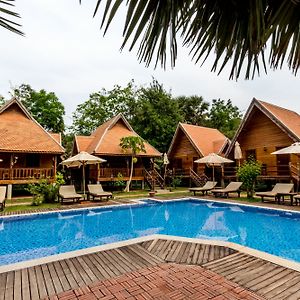 Deluxe Bungalow